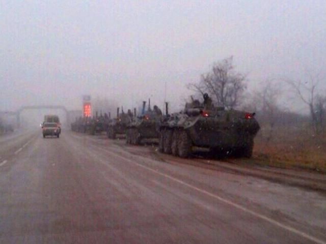 СБУ едет перехватывать российские БТРы под Симферополем СБУ едет перехватывать российские БТРы под Симферополем