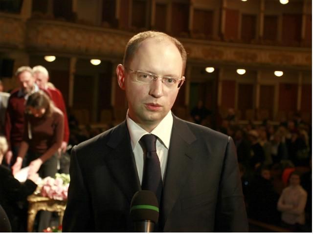 Яценюк говорит, что спикер и премьер не будут участвовать в президентских выборах
