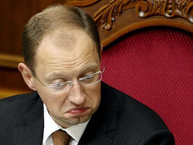 Правительство должно немедленно начать переговоры с МВФ, - Яценюк Правительство должно немедленно начать переговоры с МВФ, - Яценюк