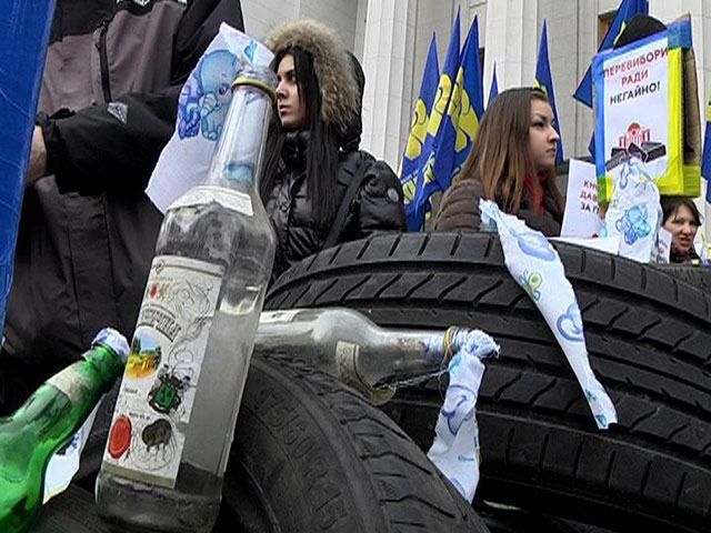 Активісти Майдану пікетували Верховну Раду (Відео)