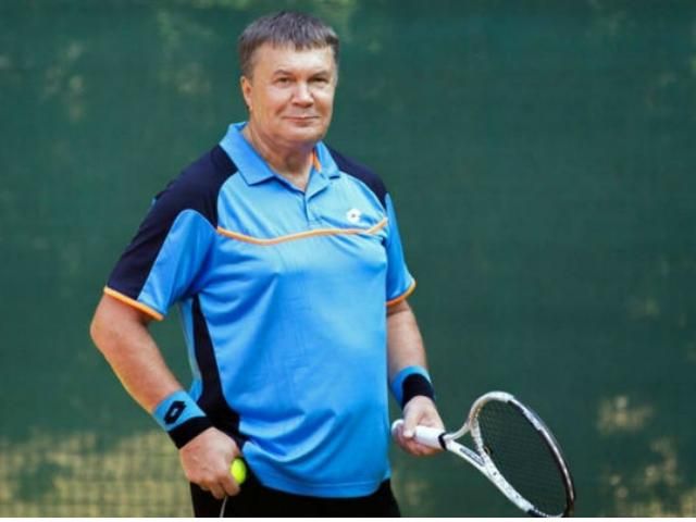 Януковичу допомогли потрапити у Росію "патріотично налаштовані офіцери" Януковичу допомогли потрапити у Росію "патріотично налаштовані офіцери"