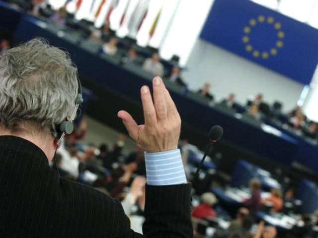 В понедельник Совет ЕС обсудит ситуацию в Украине
