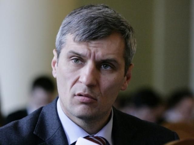 Завтра в Раде могут ввести чрезвычайное или военное положение, - Эксперт Завтра в Раде могут ввести чрезвычайное или военное положение, - Эксперт