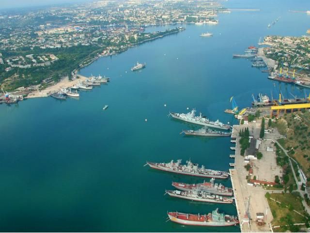 У Севастополь зайшли два кораблі Балтійського флоту, — ЗМІ У Севастополь зайшли два кораблі Балтійського флоту, — ЗМІ