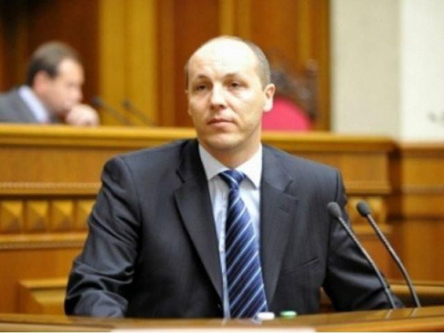 РНБО приводить Збройні сили в повну бойову готовність РНБО приводить Збройні сили в повну бойову готовність