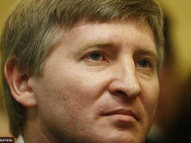 Ахметов закликав підприємців не шкодувати грошей для України Ахметов закликав підприємців не шкодувати грошей для України