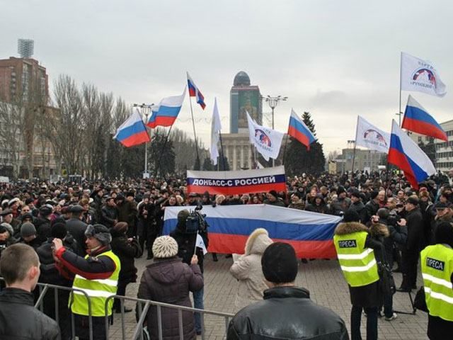 В соцмережах організовують виїзд “туристів” з Росії в Україну