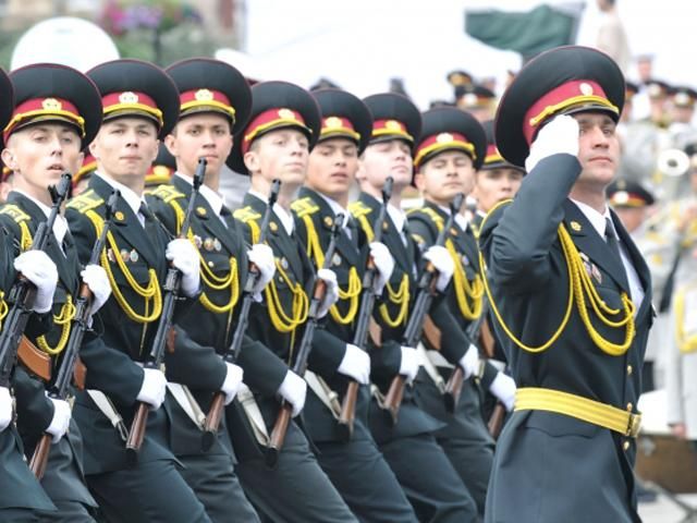 ГПУ военнослужащим: сдача оружия будет расцениваться как государственная измена ГПУ военнослужащим: сдача оружия будет расцениваться как государственная измена