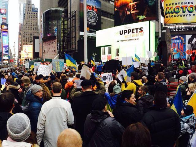 Нью-Йорк и Лондон против войны в Украине (Фото) Нью-Йорк и Лондон против войны в Украине (Фото)