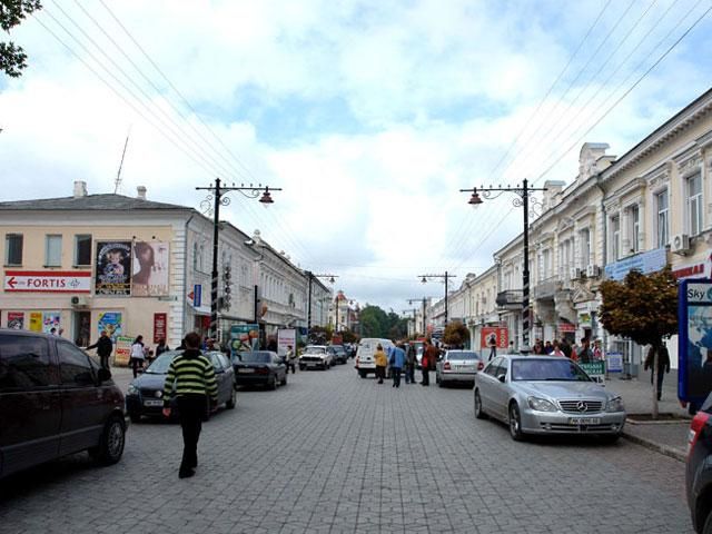 У центрі Сімферополя відновлено рух транспорту