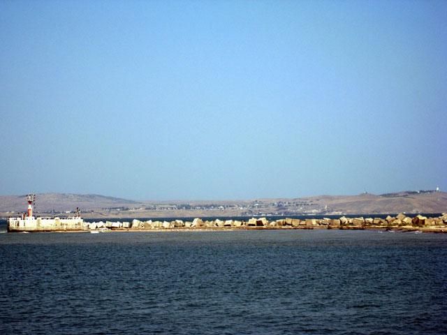 В Черном море накапливается бронетехника и корабли трех российских флотов В Черном море накапливается бронетехника и корабли трех российских флотов