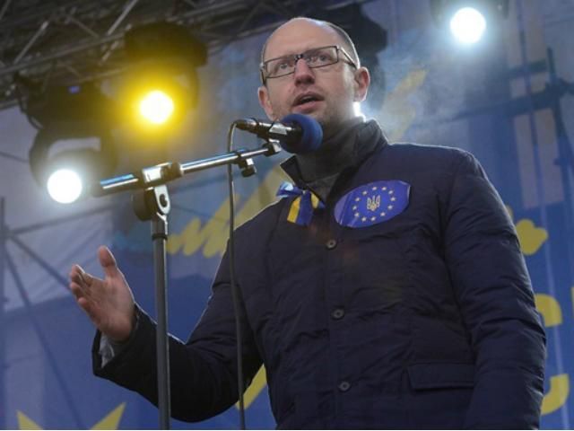 Крим нікому не віддамо, — Яценюк Крим нікому не віддамо, — Яценюк