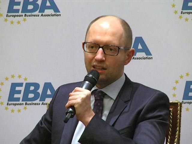 Ми пройшли найбільш кризову фазу у стосунках з Росією, — Яценюк