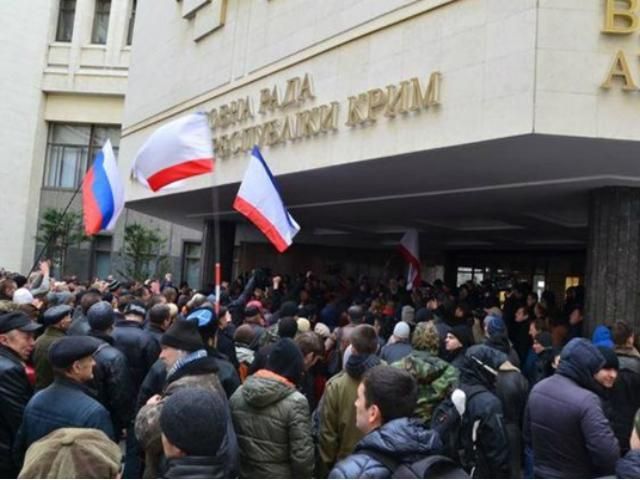 У Росії відкрили гарячу лінію  жителям Криму 