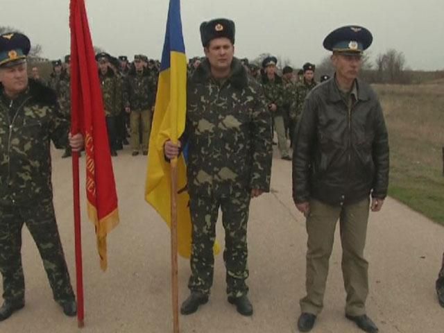 Противостояние на полуострове: Интервенция россиян продолжается, украинцы оружие не сдают Противостояние на полуострове: Интервенция россиян продолжается, украинцы оружие не сдают