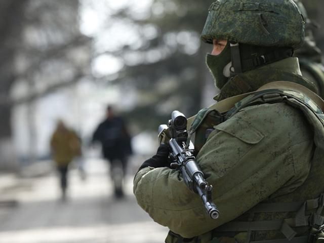 У військовій частині в Євпаторії заблокували журналістів