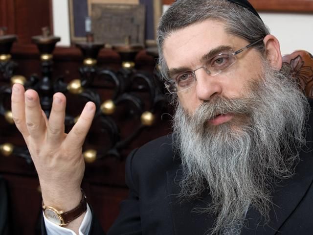 Головний рабин України заперечив факти антисемітизму, які поширюються російськими ЗМІ Головний рабин України заперечив факти антисемітизму, які поширюються російськими ЗМІ