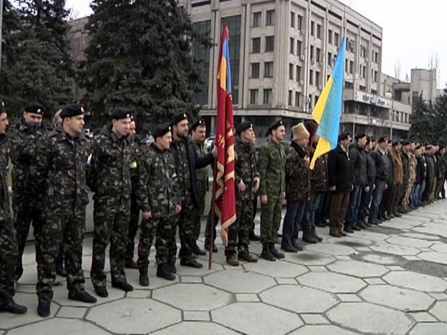 У Запоріжжі чутки про російських провокаторів згуртували людей біля ОДА