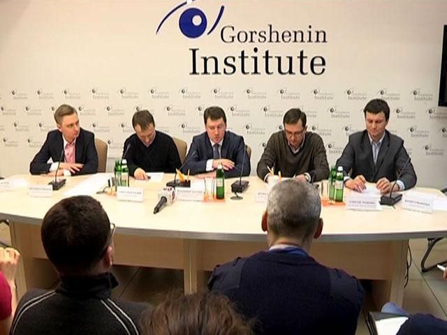 Захід не буде активно втручатись в українсько-російський конфлікт, — експерти Захід не буде активно втручатись в українсько-російський конфлікт, — експерти