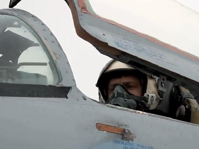 "Я служу Україні", — Міноборони закликає вступати до лав ЗСУ (Відео) "Я служу Україні", — Міноборони закликає вступати до лав ЗСУ (Відео)