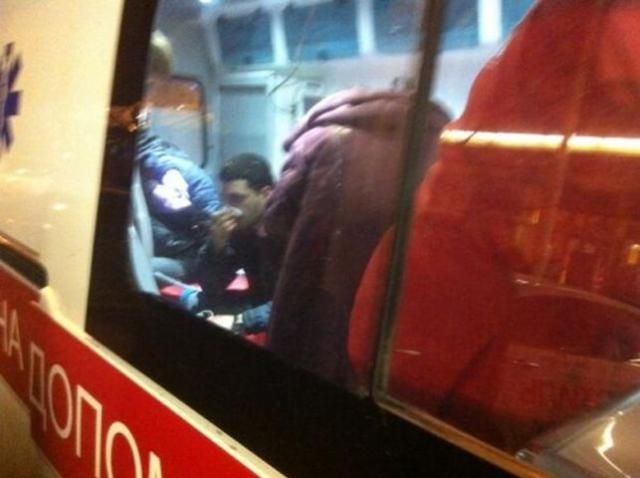 Мітинги у Донецьку переросли у масові сутички (Фото) Мітинги у Донецьку переросли у масові сутички (Фото)