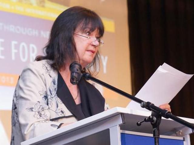 У Німеччині поширюють листівки із російською пропагандою (Фото) У Німеччині поширюють листівки із російською пропагандою (Фото)