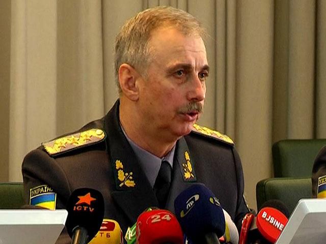 Українських прикордонників під дулами автоматів кладуть на землю, — Коваль Українських прикордонників під дулами автоматів кладуть на землю, — Коваль