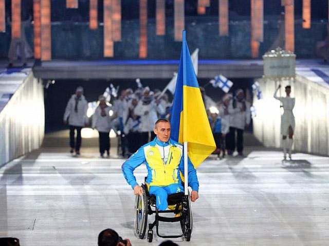 Україна бойкотує Паралімпіаду: у відкритті взяв участь лише один спортсмен (Фото) Україна бойкотує Паралімпіаду: у відкритті взяв участь лише один спортсмен (Фото)
