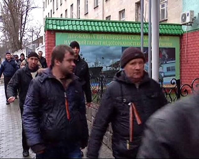 20 человек штурмуют командный пункт тактической группы "Крым" Воздушных сил Украины 20 человек штурмуют командный пункт тактической группы "Крым" Воздушных сил Украины