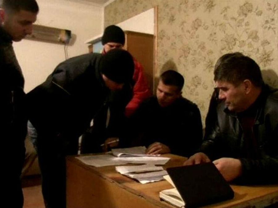 Крымские татары создают свои отряды самообороны Крымские татары создают свои отряды самообороны