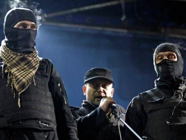 Лідер "Правого сектора" Ярош підтвердив намір йти в президенти Лідер "Правого сектора" Ярош підтвердив намір йти в президенти