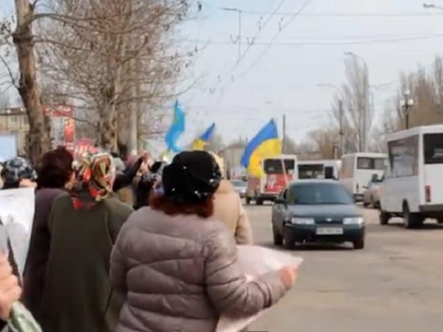 У Керчі мітингували "За мир" (Відео)