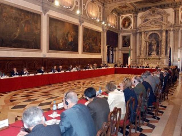Венецианская комиссия 21-22 марта даст правовую оценку референдума в Крыму Венецианская комиссия 21-22 марта даст правовую оценку референдума в Крыму