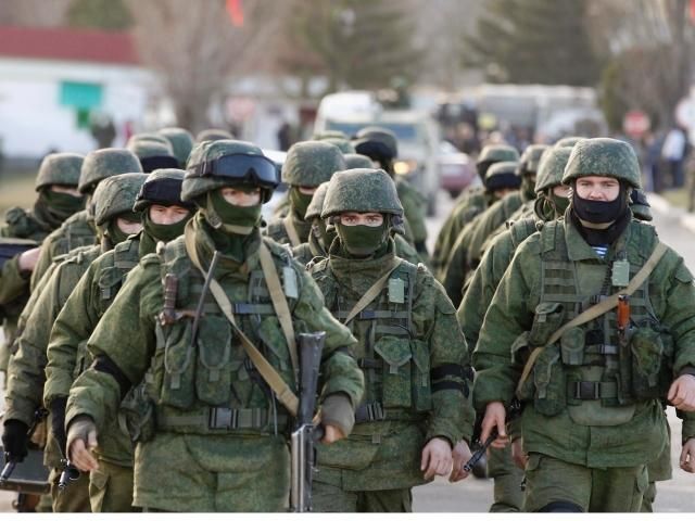 Кримська "самооборона" висунула ультиматум українським військовим у Євпаторії