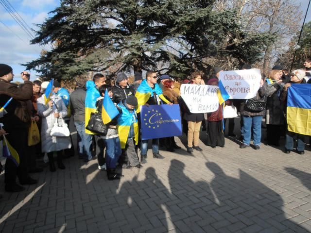 У Сімферополі зникли 2 активісти Євромайдану 