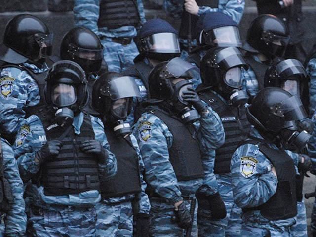Экс-"беркутовцы" отныне охраняют улицы Одессы (Фото)