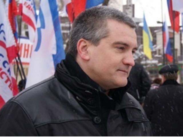 Ми ввічливо попросили гостей з ОБСЄ покинути Крим, — Аксьонов 