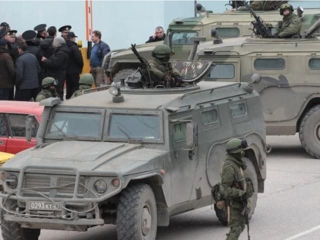 Понад 40 одиниць військової техніки РФ проїхало у напрямку Євпаторії, — джерело Понад 40 одиниць військової техніки РФ проїхало у напрямку Євпаторії, — джерело