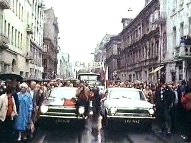 Польша стала первой из стран ОВД, которая сбросила коммунистическое иго Польша стала первой из стран ОВД, которая сбросила коммунистическое иго