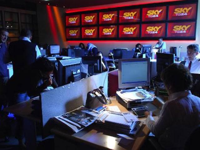 В італійських журналістів відібрали техніку на в’їзді в Крим, — Крим-SOS В італійських журналістів відібрали техніку на в’їзді в Крим, — Крим-SOS