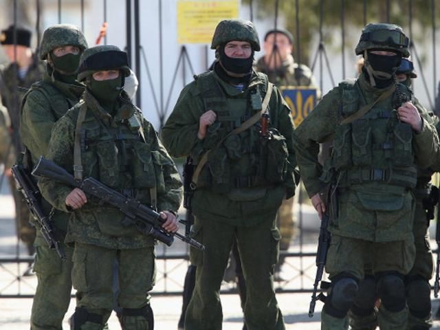 Российские военные пытаются попасть на склад боеприпасов в Инкермане