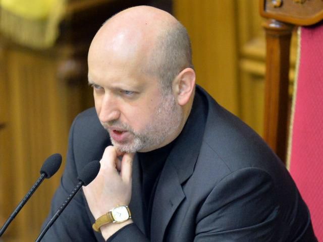Україна не вводитиме збройні сили в Крим, — Турчинов 