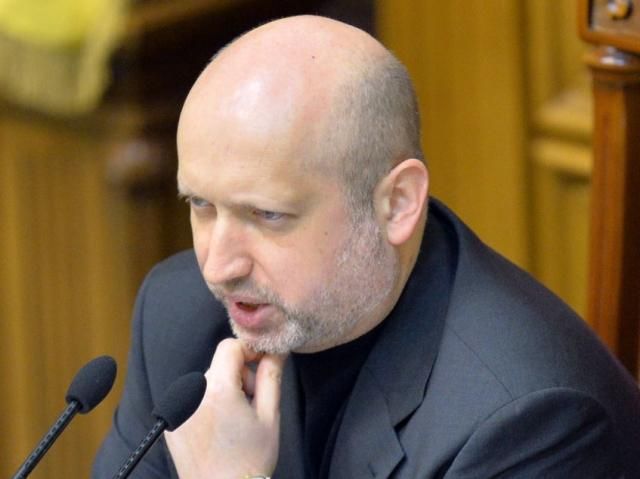 Ми не вводитимо свої війська у Крим, — Турчинов Ми не вводитимо свої війська у Крим, — Турчинов