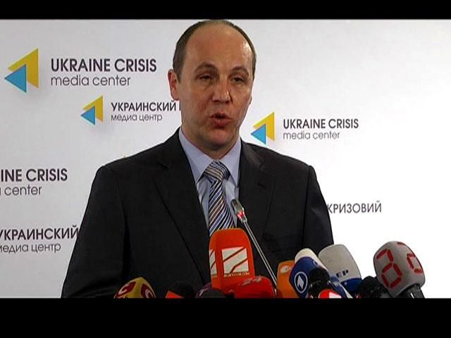 Рада нацбезпеки готує план “Б” на випадок відкритої агресії Росії Рада нацбезпеки готує план “Б” на випадок відкритої агресії Росії