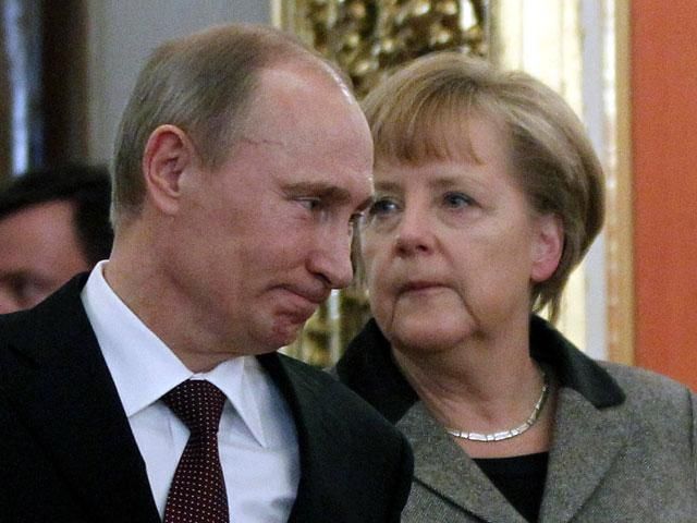 Меркель пригрозила Путіну санкціями вже з наступного тижня