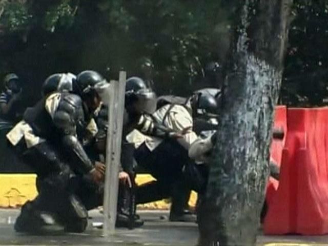 У Венесуелі снайпери застрелили двох протестувальників У Венесуелі снайпери застрелили двох протестувальників