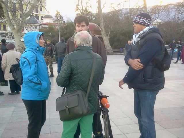 Український мітинг у Ялті розігнали російські байкери з "тітушками"