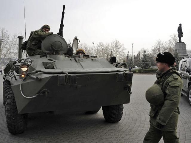 Россия стягивает мощную военную технику на север Крыма
