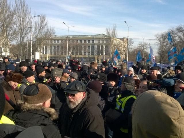 Суд разрешил пророссийский митинг в Донецке 