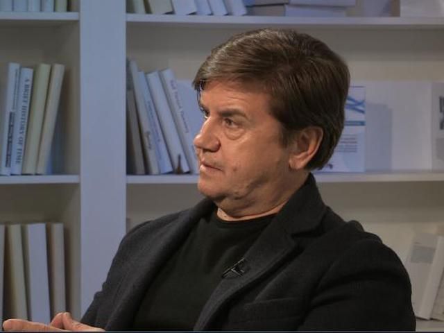 В Крыму определенное время будет оставаться гривна вместе с российским рублем, - Карасев В Крыму определенное время будет оставаться гривна вместе с российским рублем, - Карасев